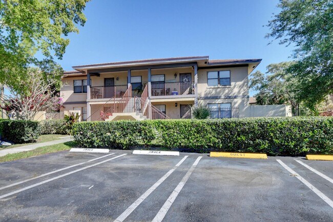 Building Photo - 3007 SW 21st Ter