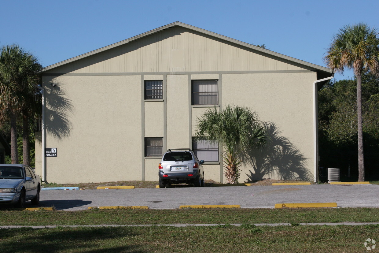 Foto principal - Granada Apartments of Clearwater