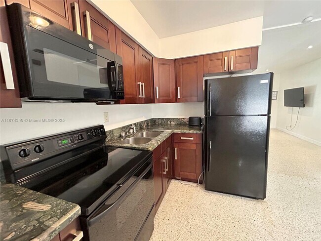 Foto del edificio - 2441 NW 9th Terrace