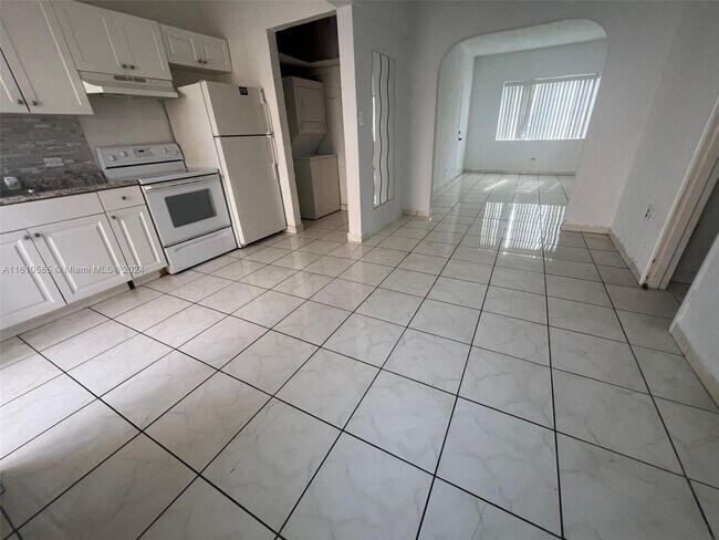 Foto del edificio - 1326 SW 6th St