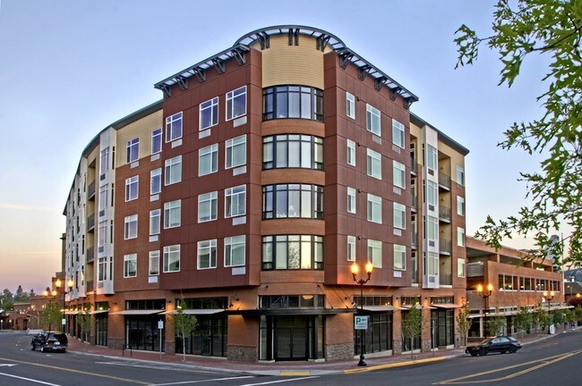 Foto principal - Putnam Pointe & Lofts