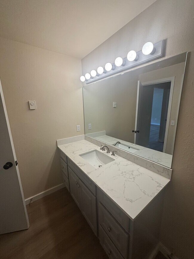 Foto del edificio - TN-0000