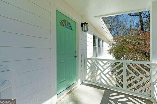Foto del edificio - 4079 Sunset Dr SW