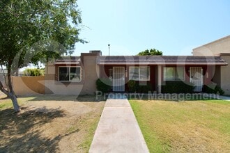 Building Photo - 2830 N Granite Reef Rd