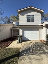 Building Photo - 115 Creeke Ln