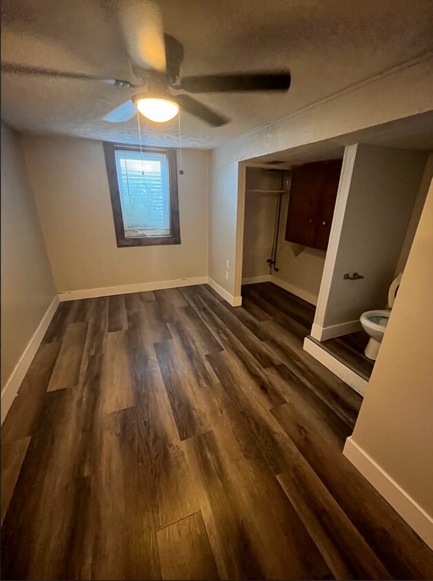 Foto del edificio - 210 E 23rd Ave