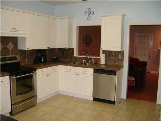 Building Photo - 612 Parkside Cir