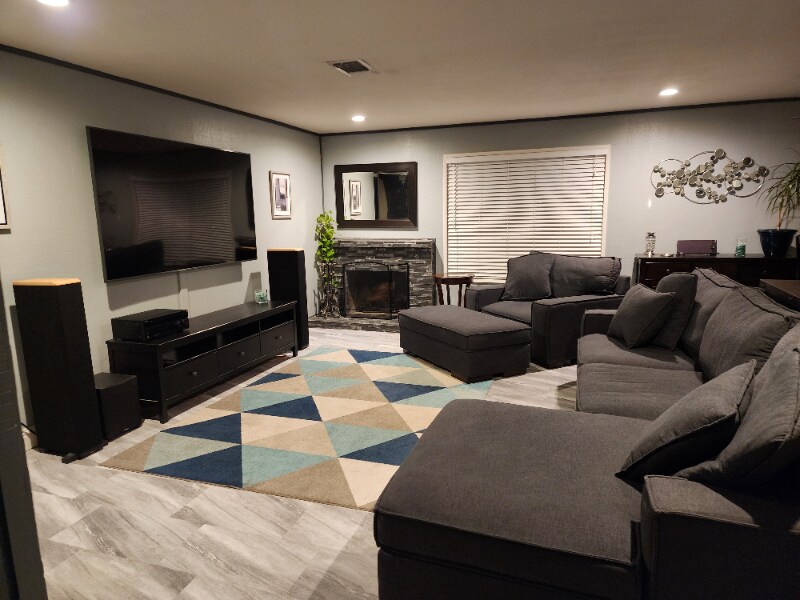 Foto principal - 693 Seville Ln