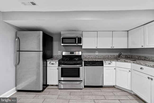 Building Photo - 3416 Toone St