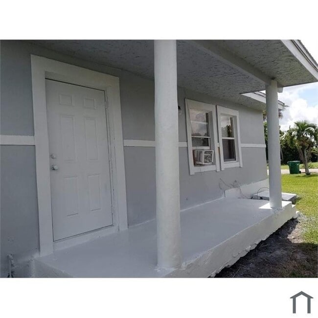 Foto del edificio - 238 NW 11th Ave