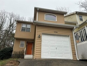 Building Photo - 1730 Paddlewheel Dr NE