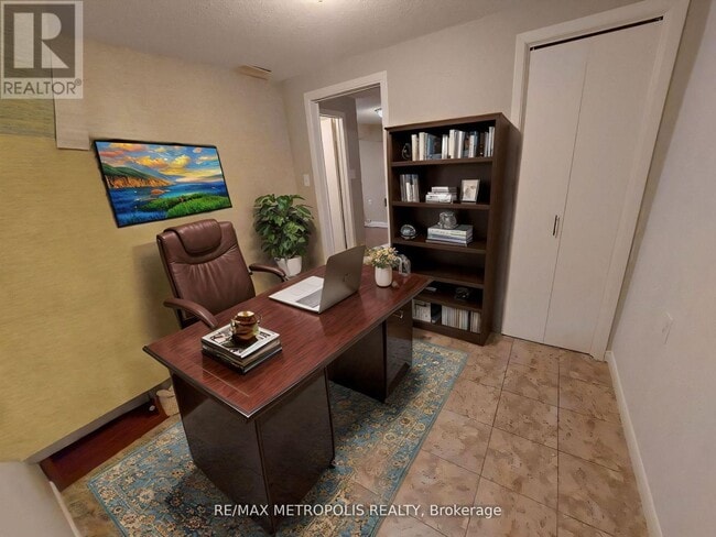 Building Photo - 90 Beswick Dr
