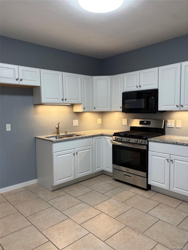 Foto del edificio - 558 Locust Ave