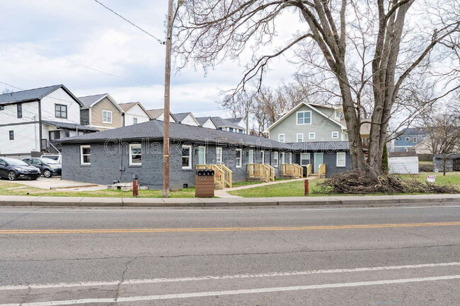 Building Photo - 922 Morrow Rd