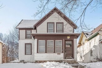 Building Photo - 2349 Ferrant Pl