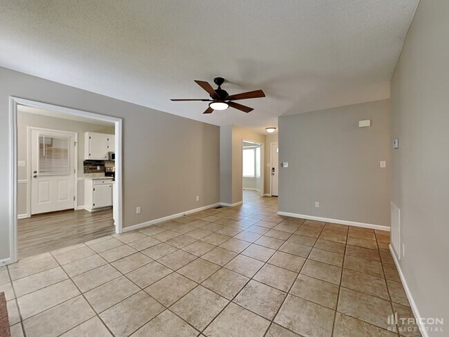 Foto del edificio - 3336 Castlegate Dr