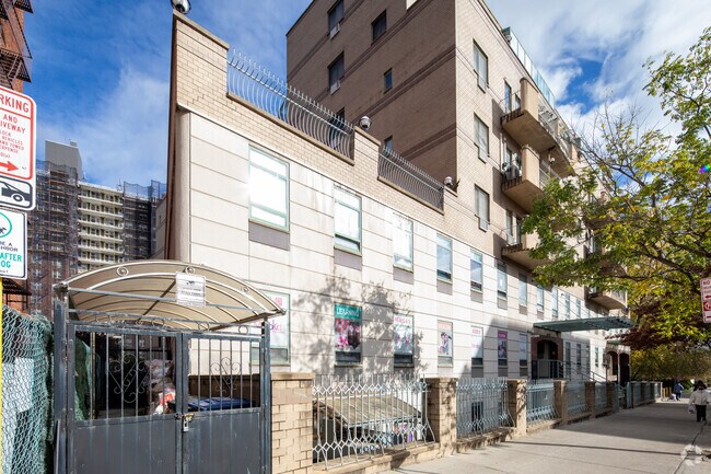Foto del edificio - 4231 Colden St