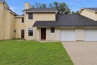 Building Photo - 10010 Wildflower Ln