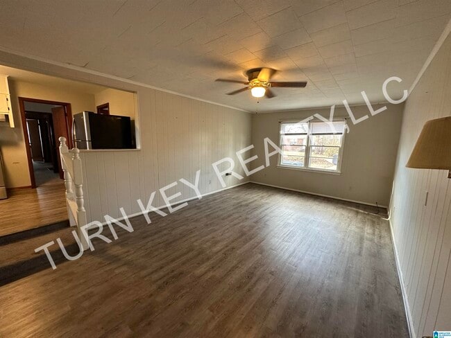 Building Photo - 1209 Columbia Ave