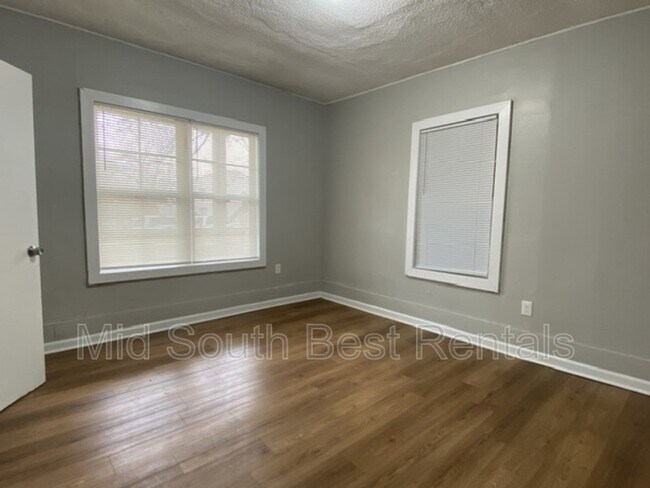 Building Photo - 2100 Stovall Ave