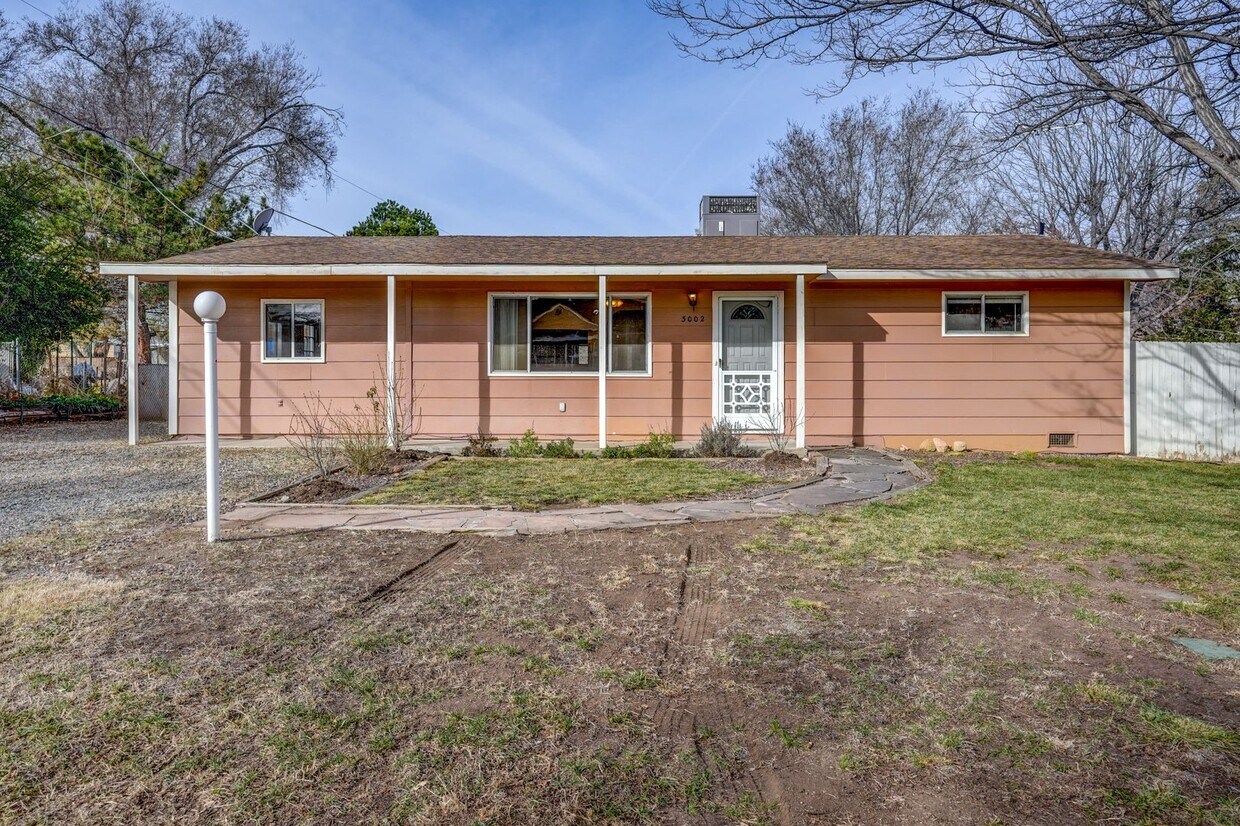 Foto principal - Home for Rent Near Willow Lake!