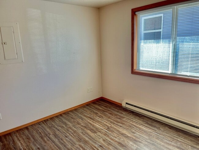 Building Photo - 5414 N Martin St