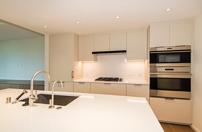 Foto del edificio - Luxurious Living at Park Lane 1304