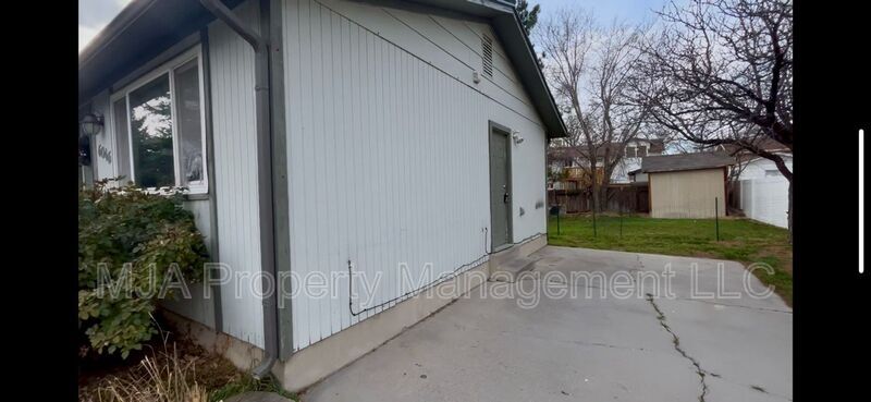 Building Photo - 6046 S 4000 W