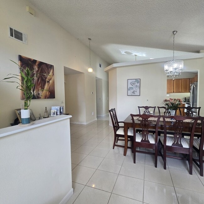Building Photo - 3 Bdrm 2 Bath With Office in Waterford Lak...