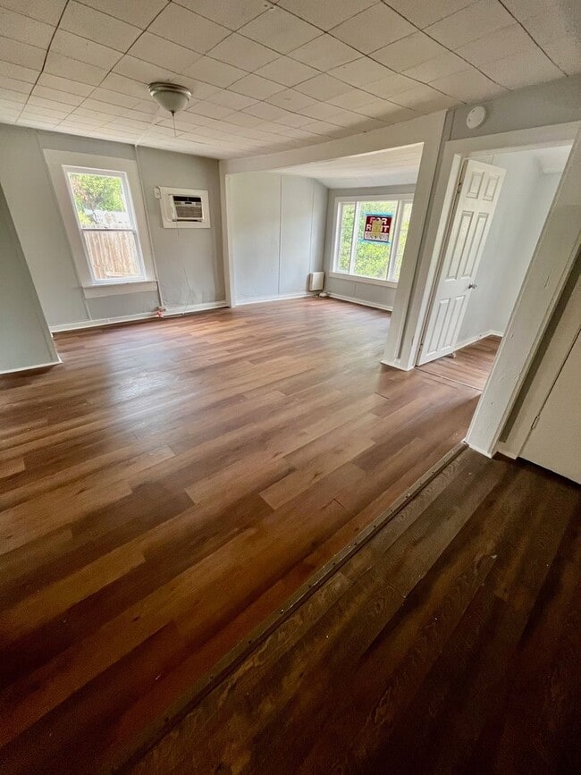 Building Photo - Cute 2BR Duplex in Zephyrhills