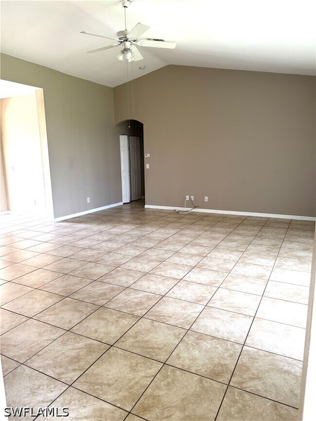 Foto del edificio - 286 Justene Cir