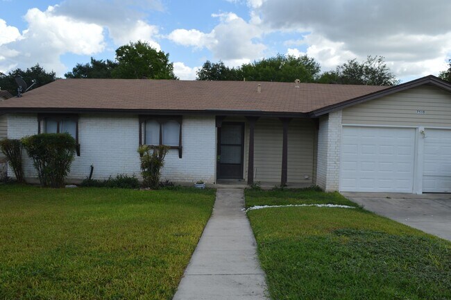 Building Photo - Beautiful remodeled 3 bed 2 bath home in L...