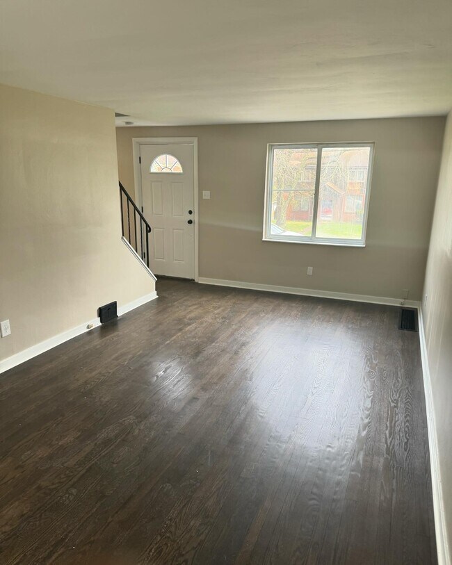 Building Photo - 420 Janice Dr