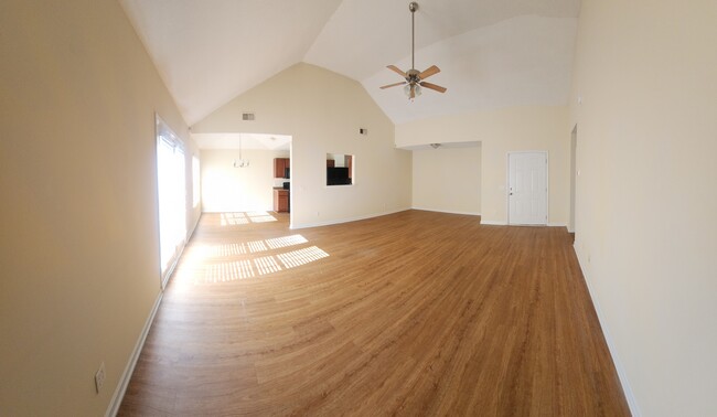 Foto del edificio - 313 S Bridgeport Dr