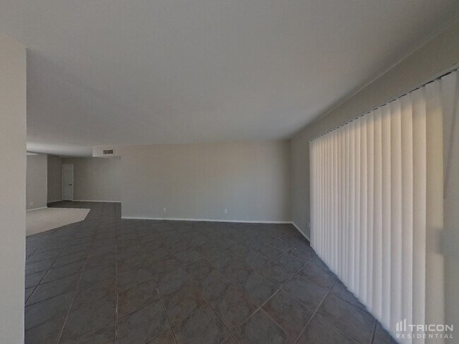 Building Photo - 4616 E Capistrano Avenue Phoenix AZ