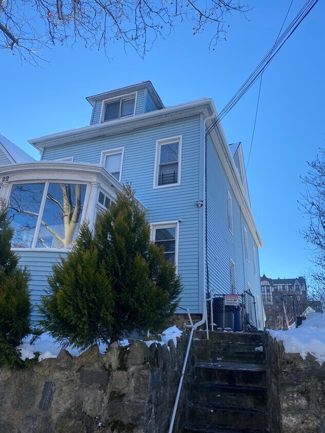 22 Sherwood Ave Unit 2, Yonkers, NY 10704 Apartments in Yonkers, NY