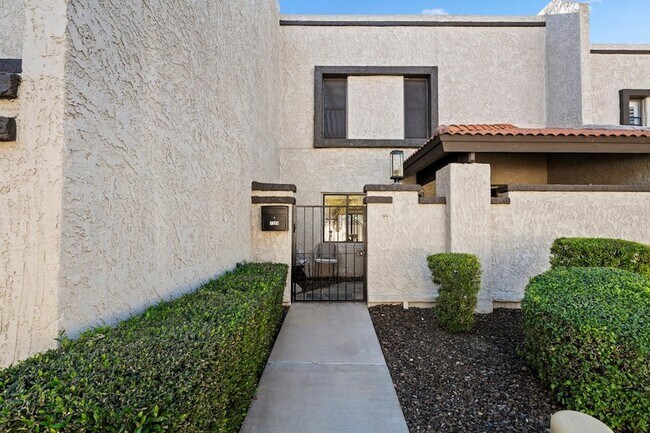 Foto del edificio - 7339 E Northland Dr