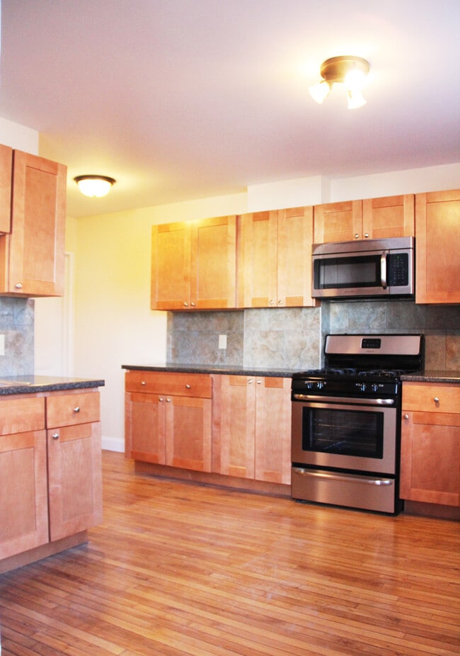 Foto del edificio - 147 N Union St