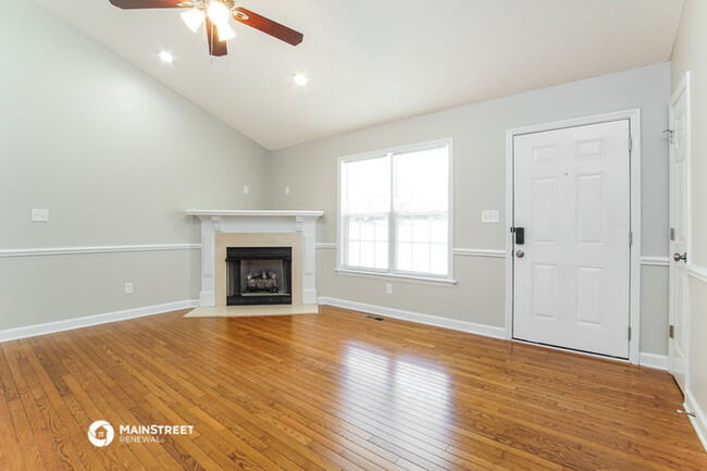 Building Photo - 144 Sommerset Dr