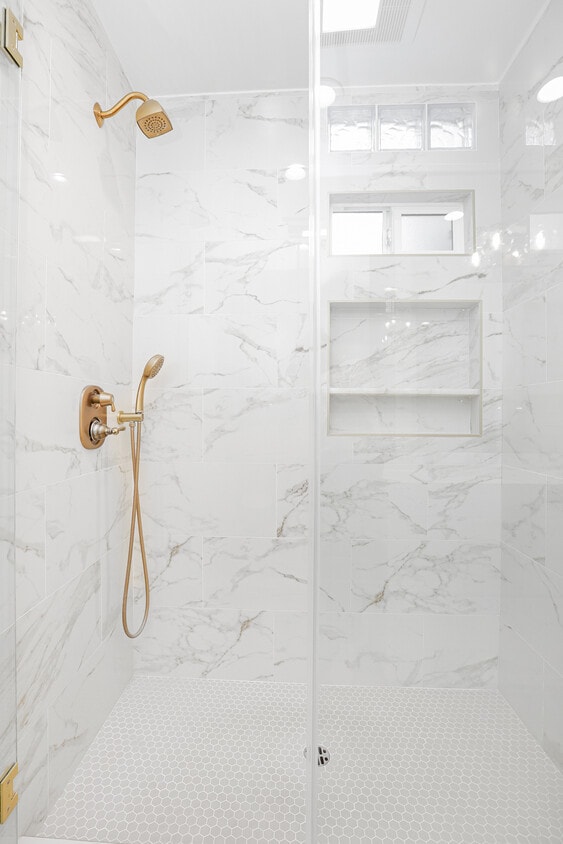 bathroom 2 - 951 N Curson Ave