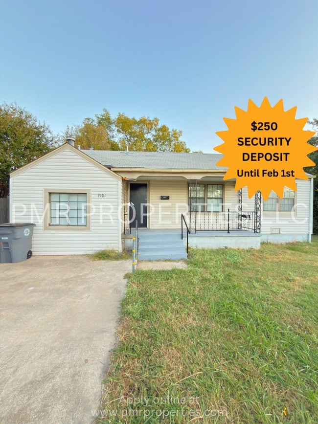 Building Photo - 1901 NW Cherry Ave