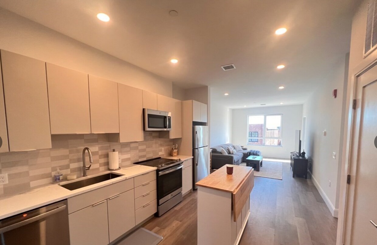 Foto principal - 957 Dorchester Ave