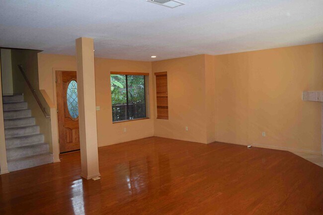 Foto del edificio - 2657 Cazadero Dr