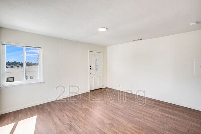 Building Photo - 4713 Fair Ave