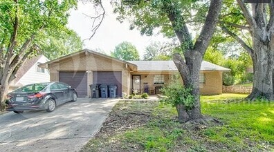 Building Photo - 3105 Conejos Dr