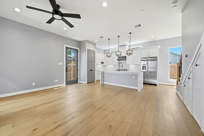 Building Photo - 1412 Weiss St