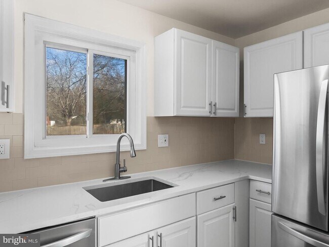 Foto del edificio - 10100 Le Fevre Dr