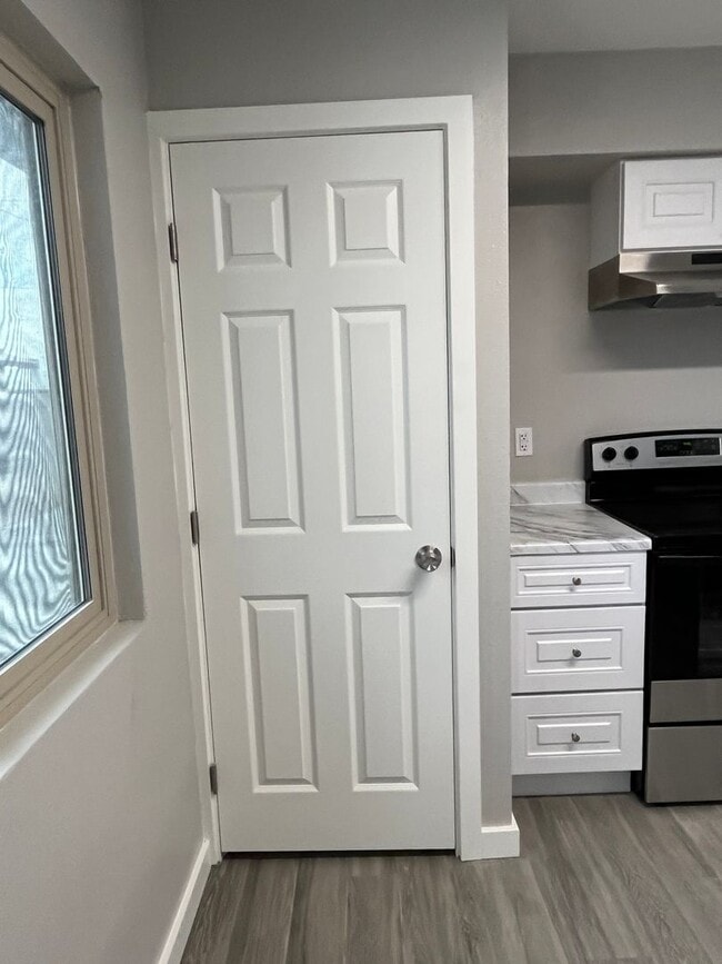 Foto del edificio - 2912 E Roeser Rd