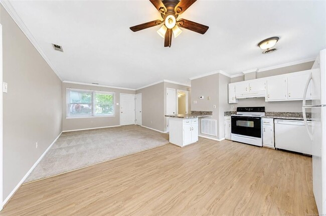 Building Photo - 107 Cardinal Acres Dr