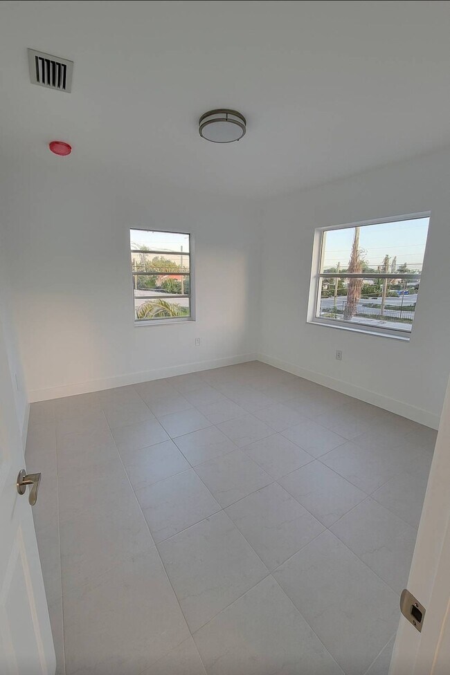 Foto del edificio - 2311 NW 14th St